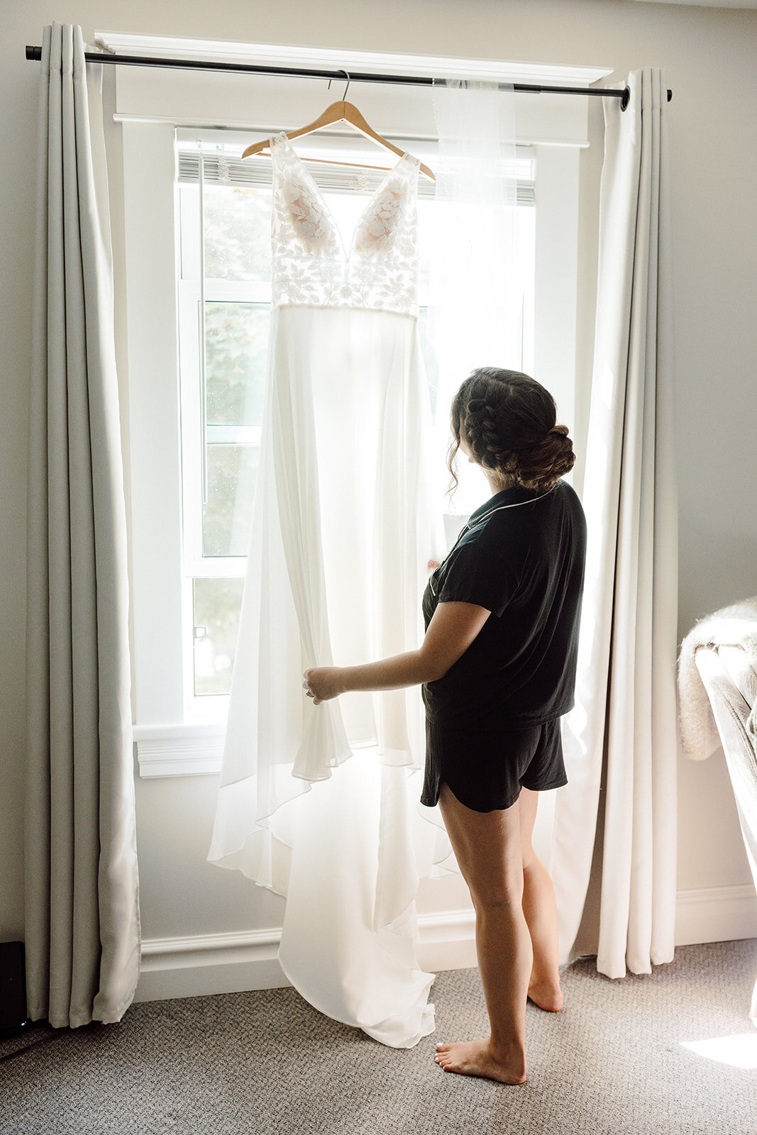 Stephanie and Sam- Kincardine Beach Wedding-Photos by Split Rail Studios0004