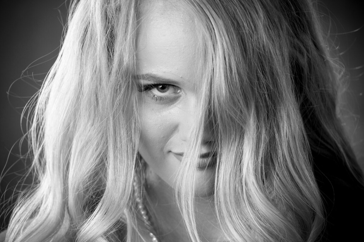 McCrary_Caitlyn024BW