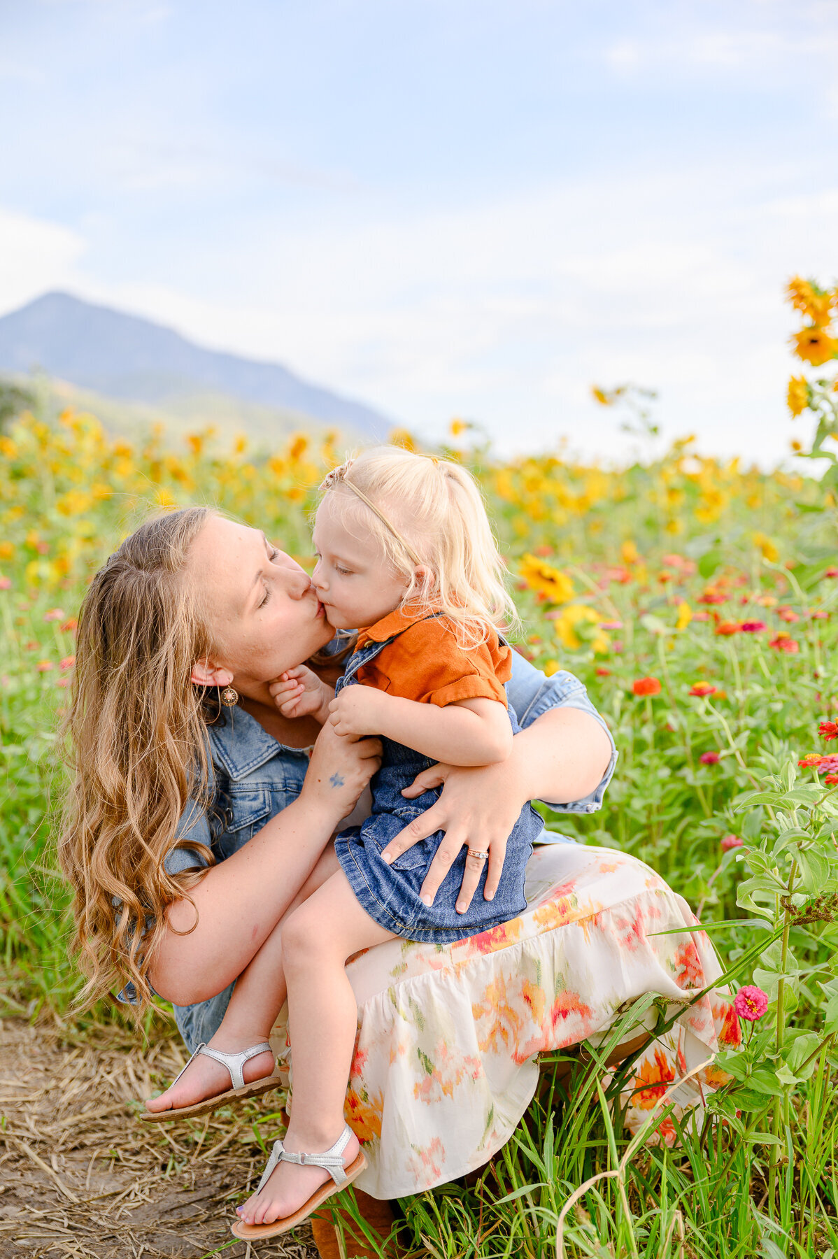 Utah-family-photographer-sunflower-fields-rowleys-red-barn-7685