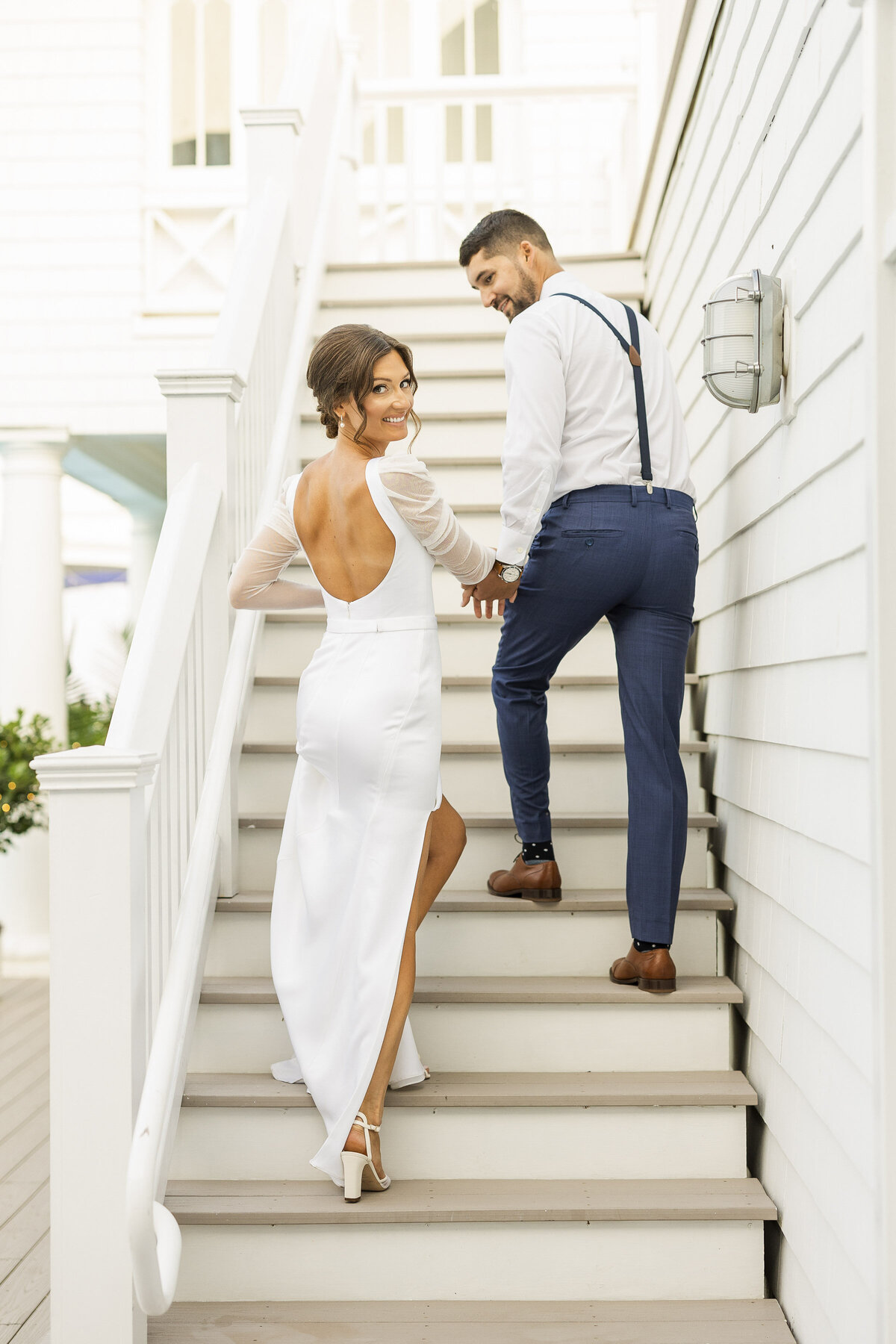 Beach Club Modern Chic Wedding with Touches of Pearl and Gold - Top East Coast Wedding Photography - Ashley Mac Photographs - New Jersey - New York - Connecticut - Rhode Island -38