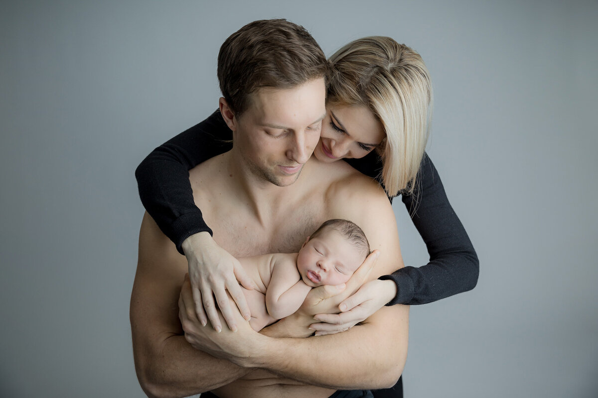 melissa-lamb-newborn-studio-ottawa-grey-loft-studio-2023-20