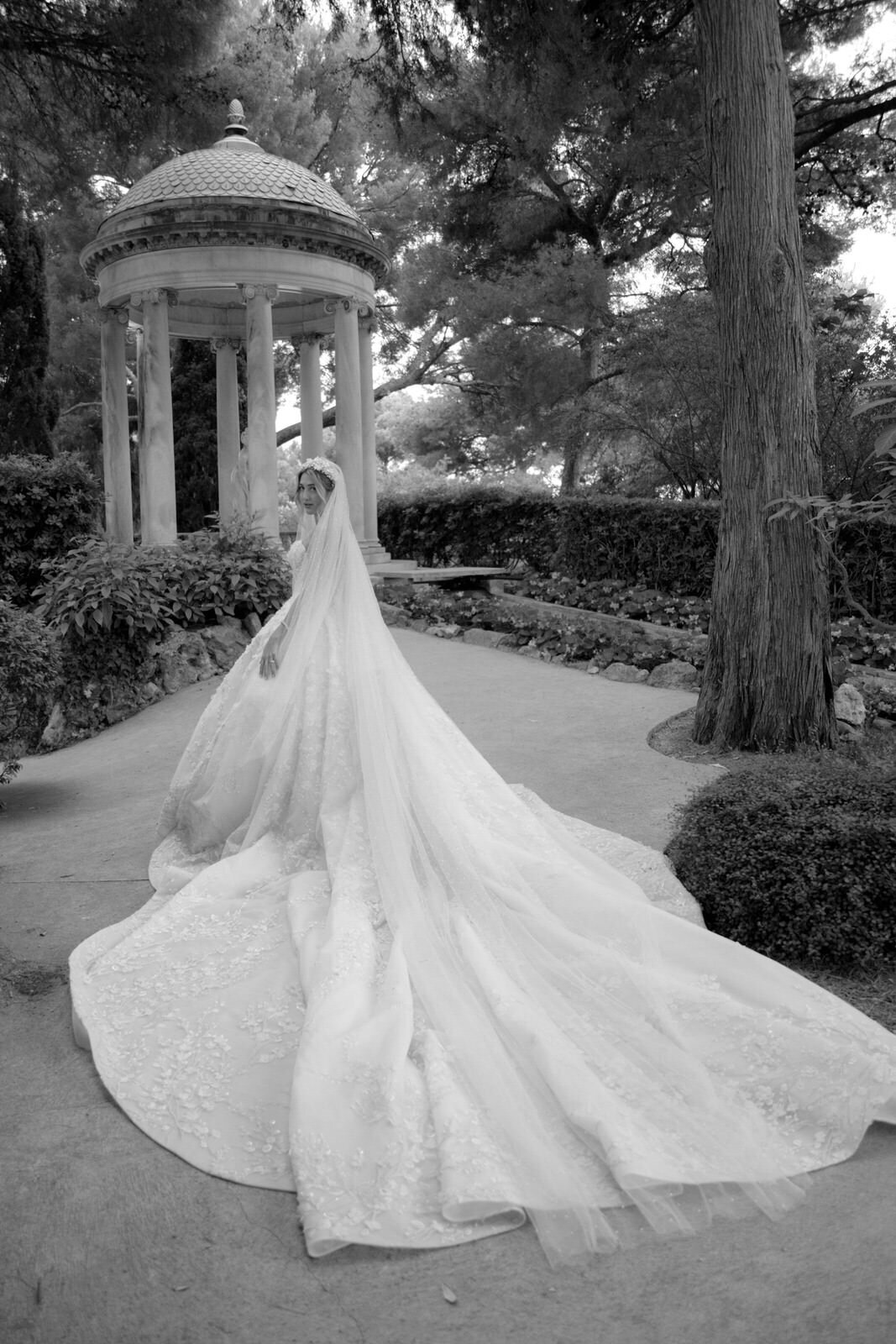 Flora_And_Grace_Villa_Ephrussi_De_Rothschild_Editorial_Wedding_Photographer-926