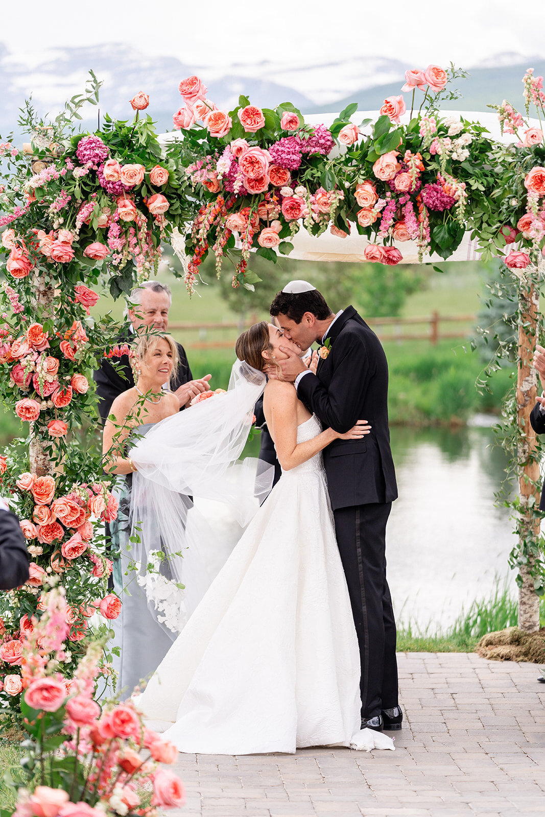 river-bottoms-ranch-june-summer-mountain-wedding-pepper-nix-2408-1092