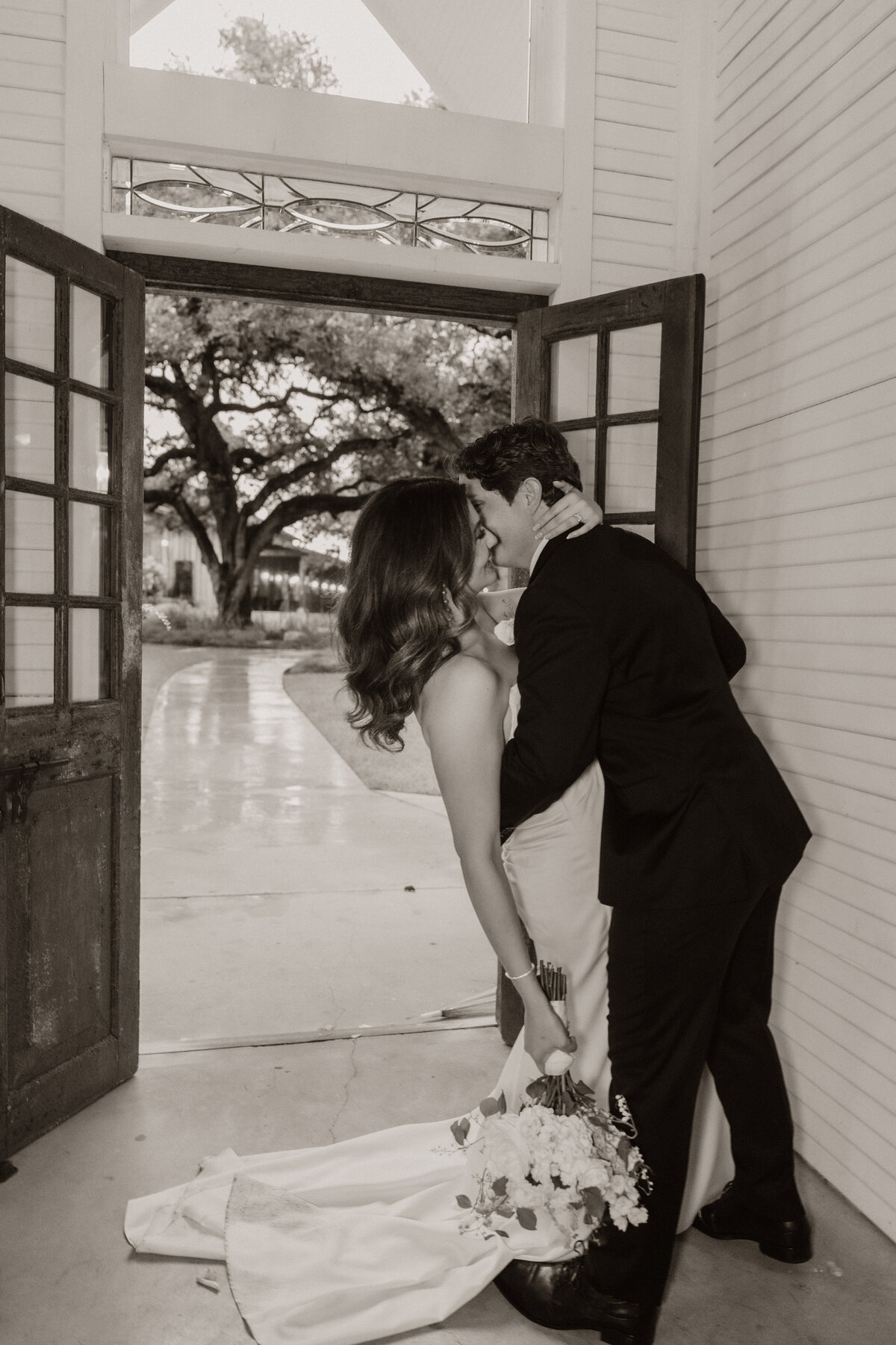 N&TWeddingPreviews-56