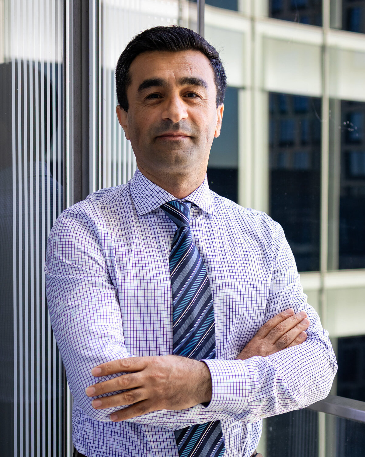 Confident corporate headshot in dress shirt and tie – Bay Area Headshot Portfolio – Ellobelle Photography