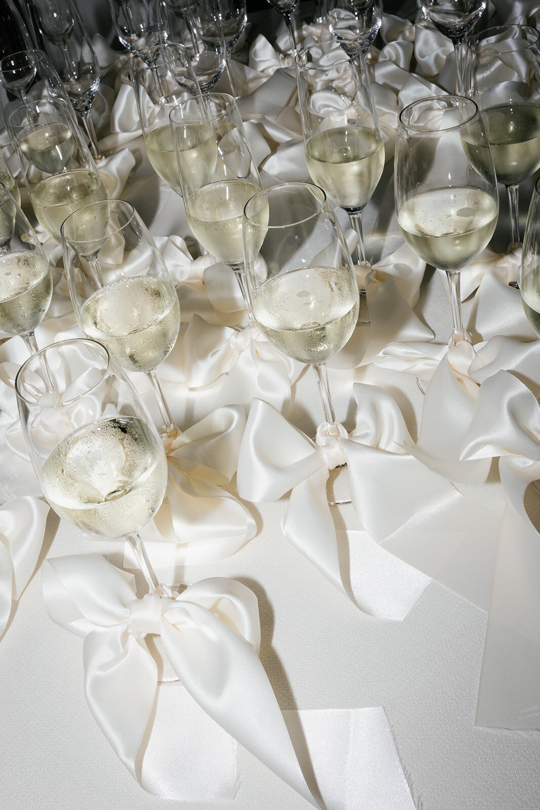 loui_photography_ever_weddings_urban_daisy_events_minneapolis_summer_wedding-13