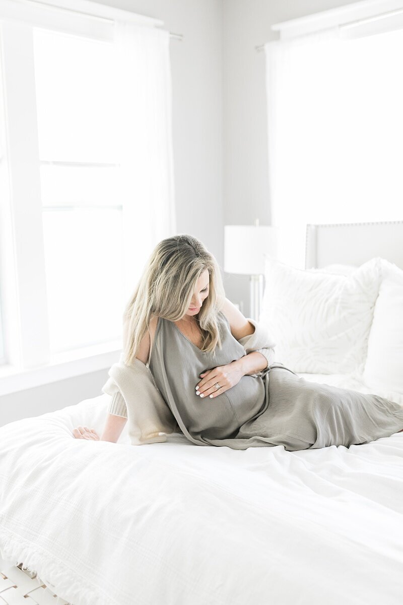 Mount-Pleasant-Maternity-Session-In-Home-Lifestyle_0068