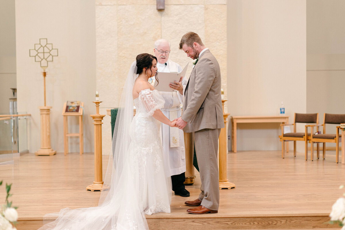 mayowood-stone-barn-wedding-14