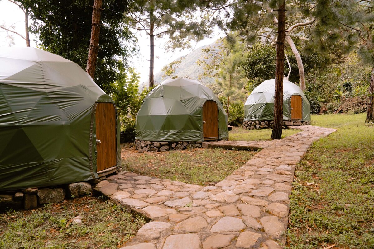 meredith-ewenson-salkantay-trek-peru-legit-trips-jungle-domes