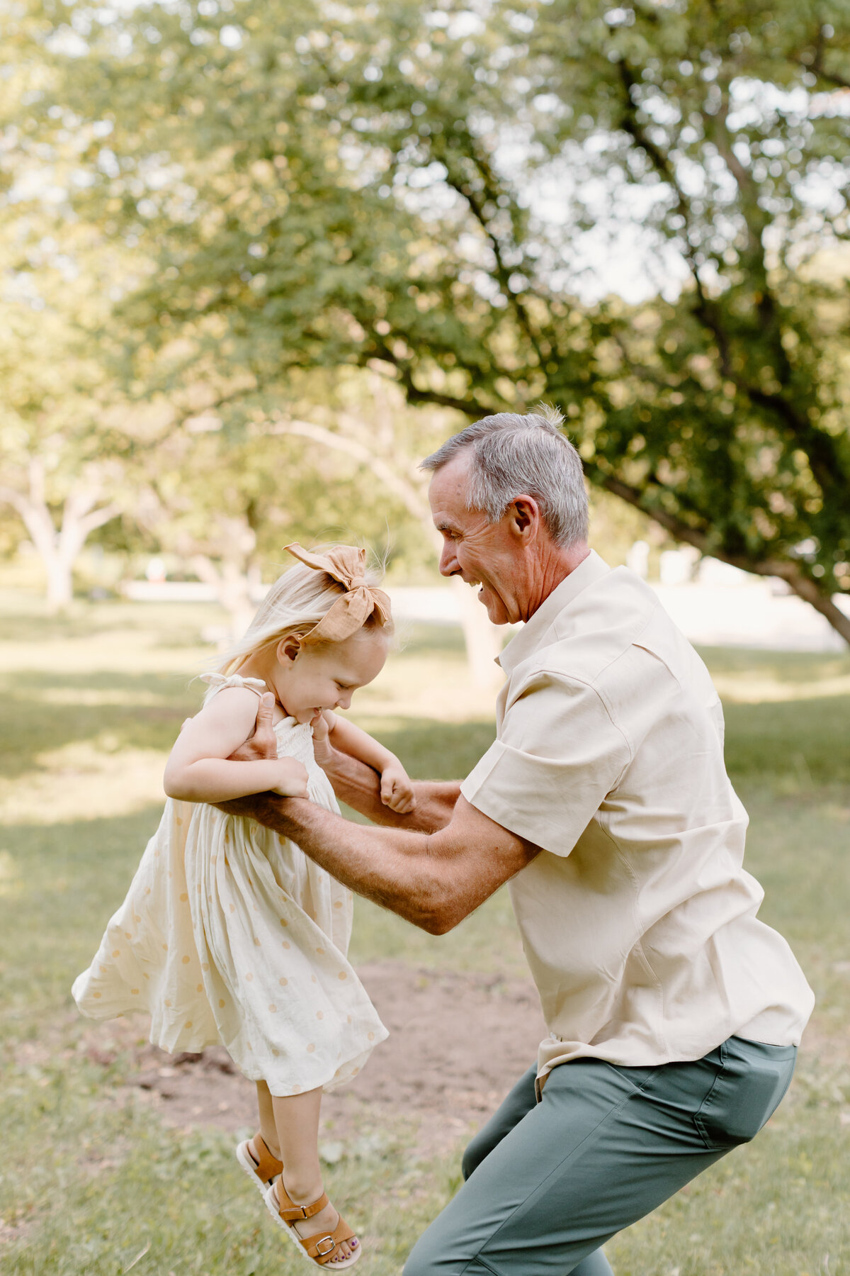 christina_ney_photography_wedding_engagement_lifestyle_photographer_dubuque_iowa_wedding_planning_assistance_adventurous_bold_laidback Family Photography48