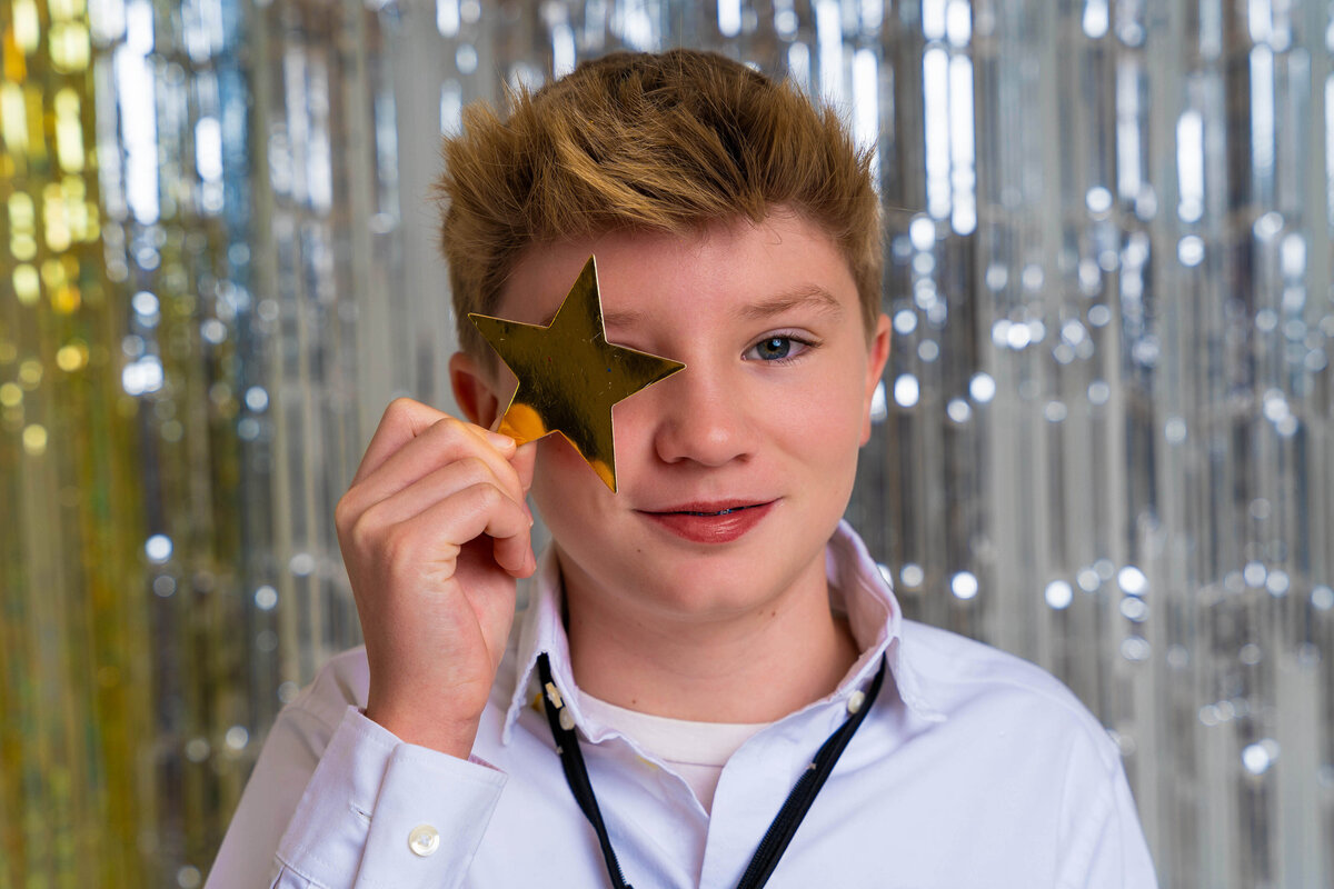 Cleveland-Akron-Senior-Portrait-model-team-NewYearsEve-13