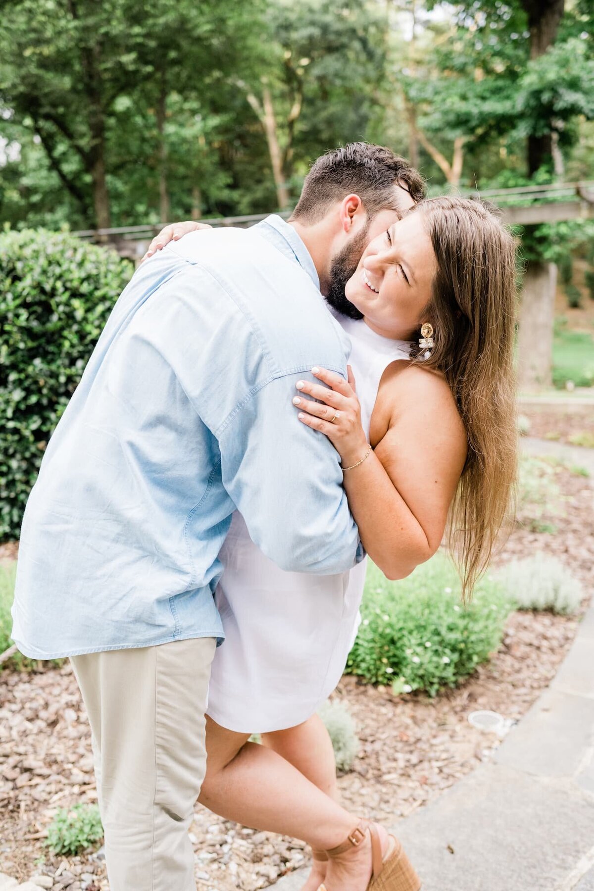Elli-Row-Photography-CatorWoolford-Gardens-Engagement_3033