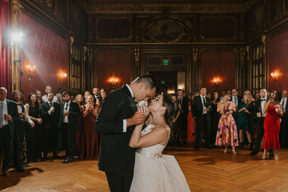 WELLING-FLORES.Wedding.EngineersClub-rcptn-199