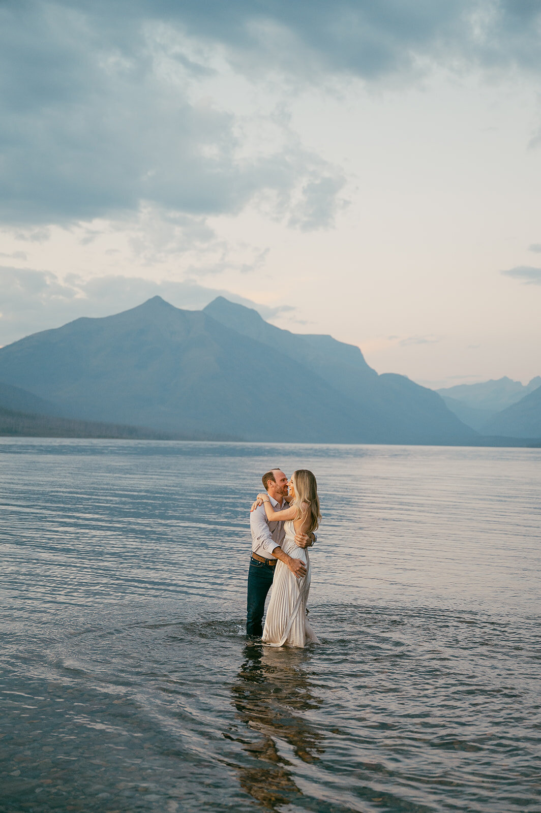 vintage-hollywood-glacier-national-park-elopement-presley-gray-photo1526