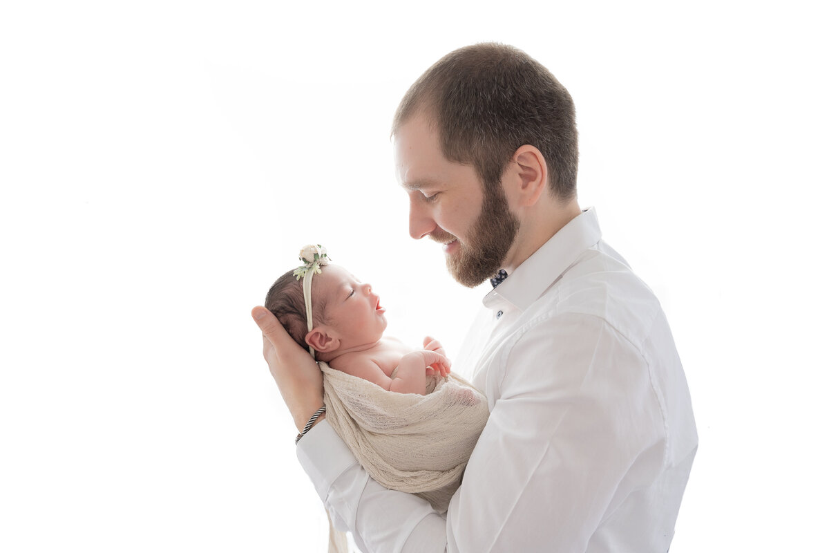 daddy and baby newborn session