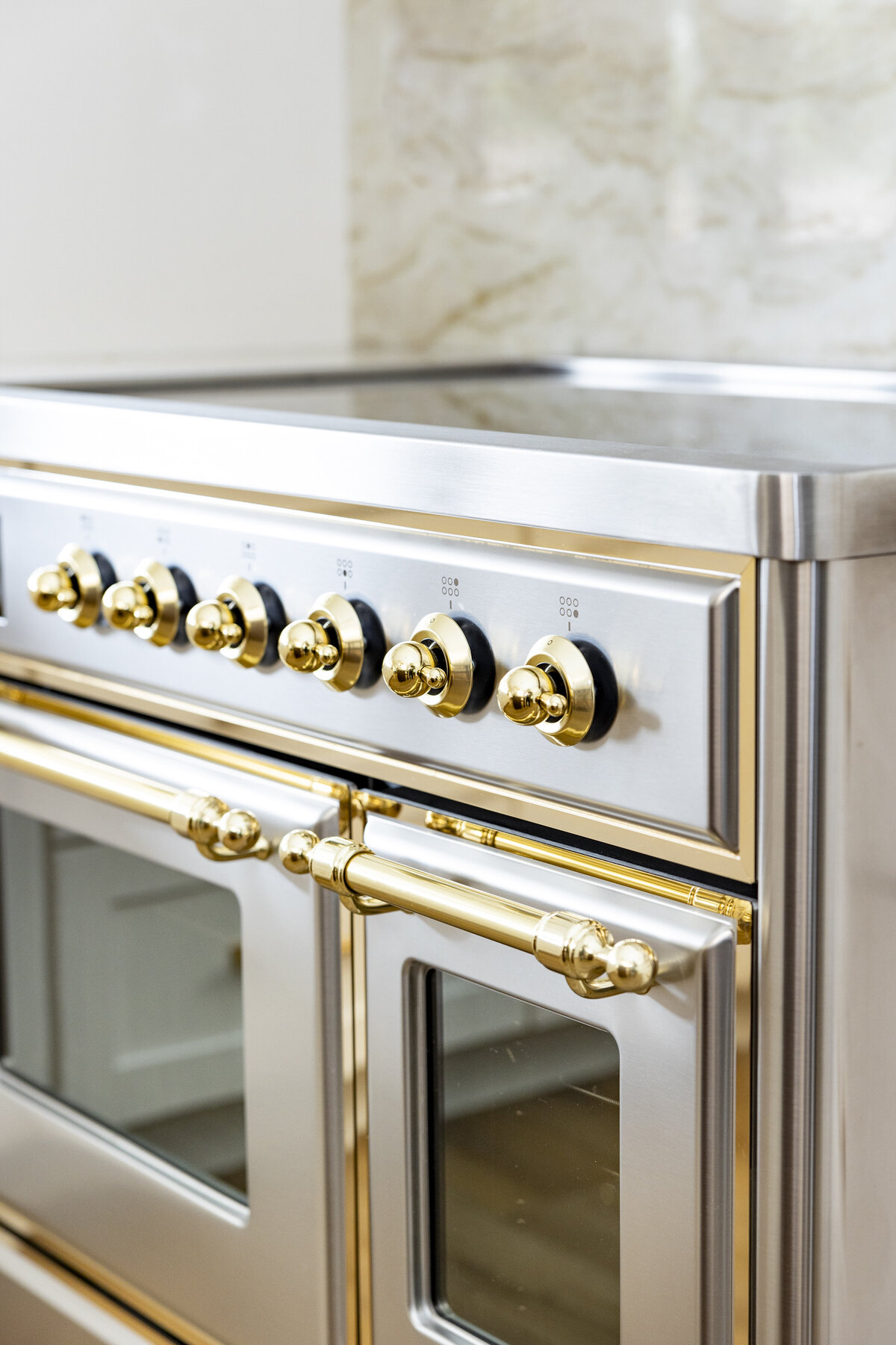 Valencia Residence Collins & Co. Brand  | Image by The Branded Boss Lady © 190