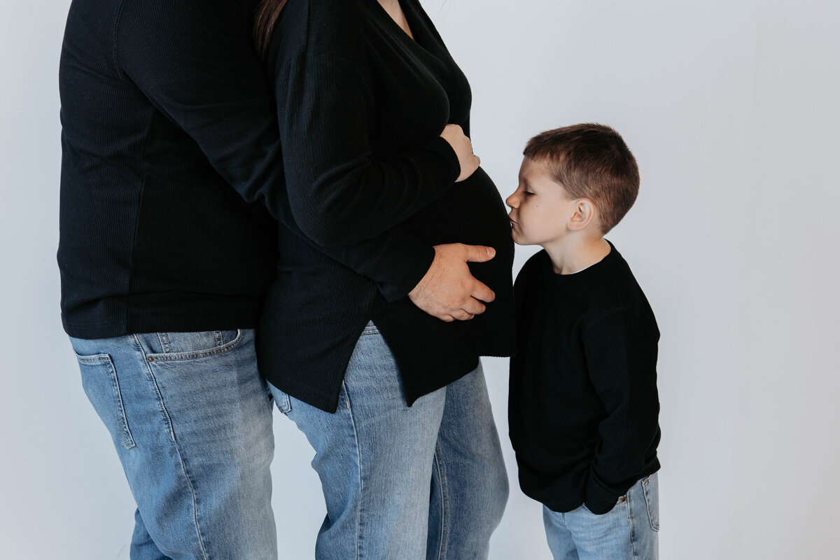 Kara - Maternity-92