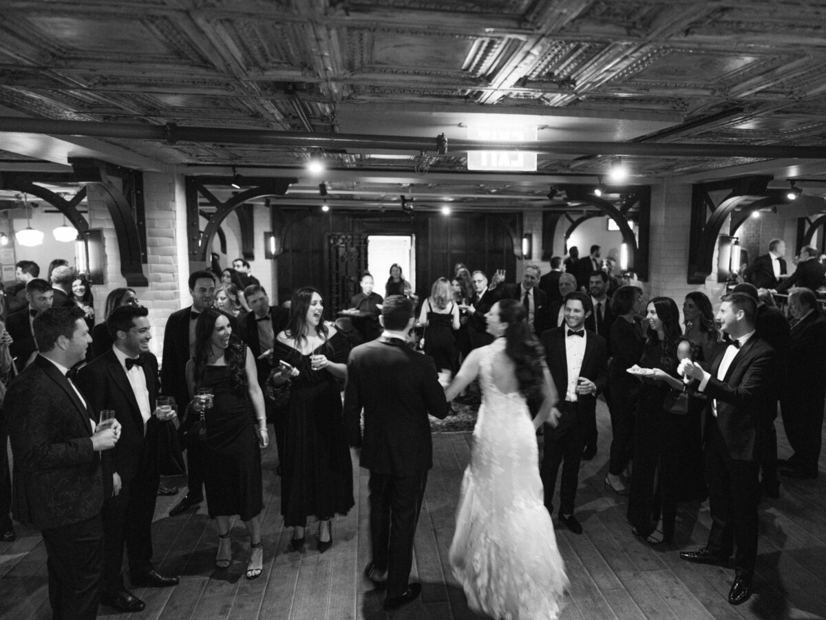theweylin-luxurynewyorkwedding-felixfeyginphotography-035