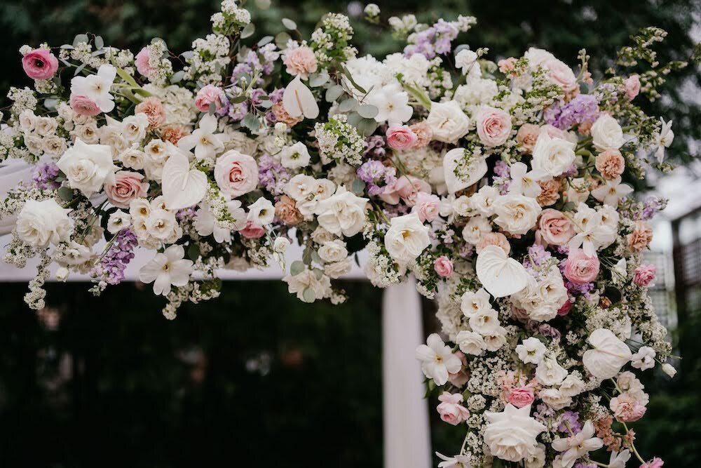Melissa-Logan-Whimsical-Greenhouse-Philadelphia-Wedding-flowers-by-Sebesta-Design27