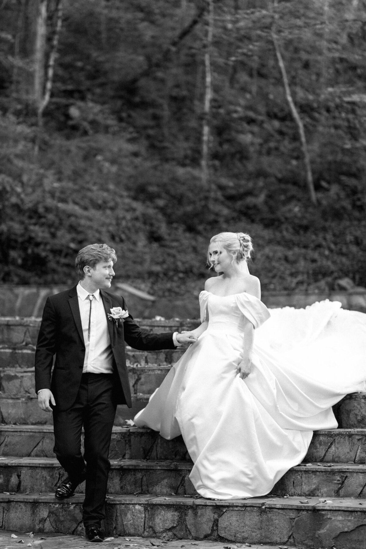 Hannah & Harrison - Dara's Garden - East Tennessee Wedding Photographer - Alaina René Photography-87