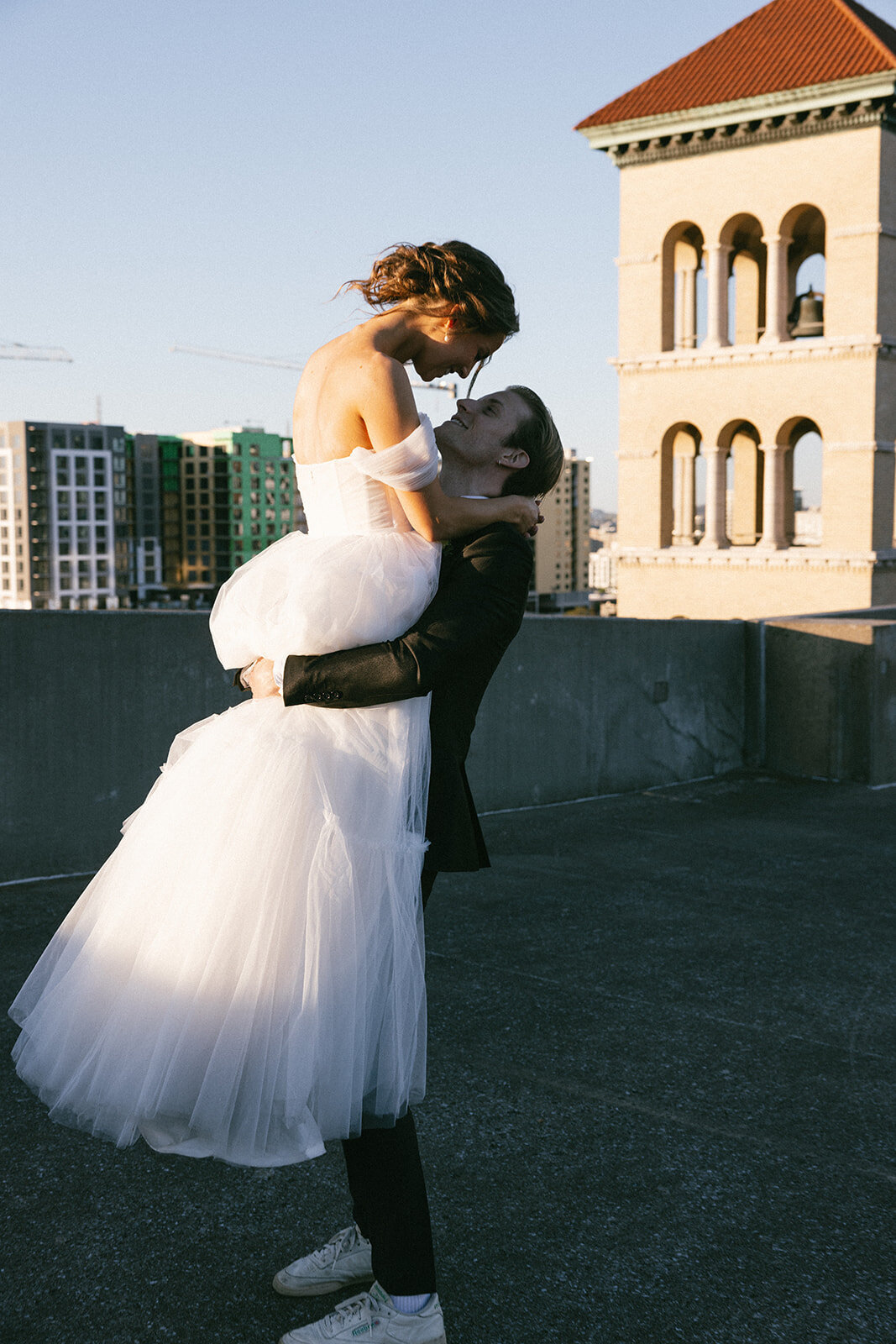 Nashville-couple-at-sunset-07