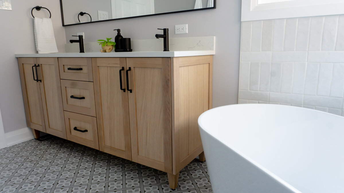 Ottawa Ensuite 2-12