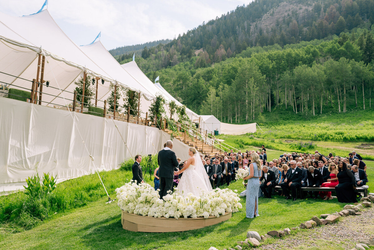 0 Hor TH2 -  Outdoor Mountainside Ceremony Beaver Creek Colorado Wedding by GoBella 2