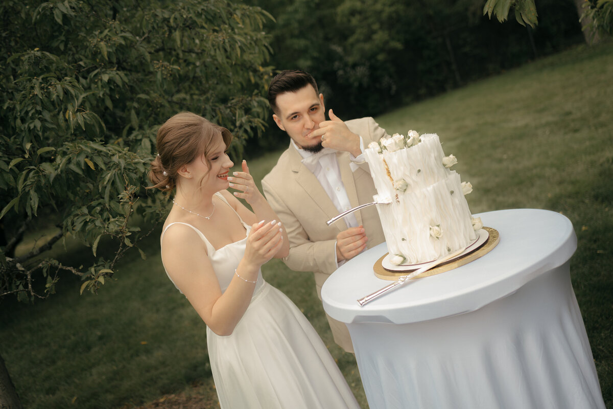 KyryloAnastasiiaMP-105