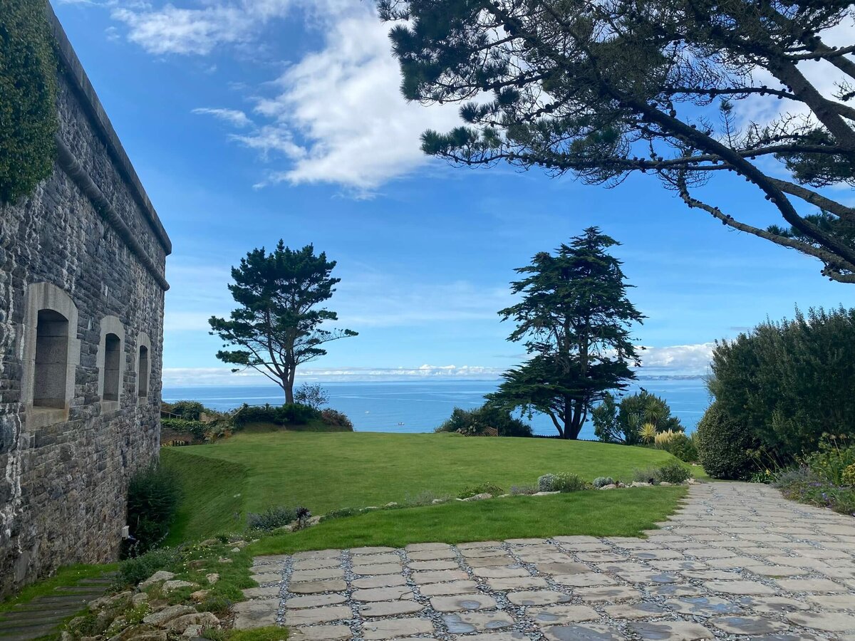 A view of the fort and the lawns