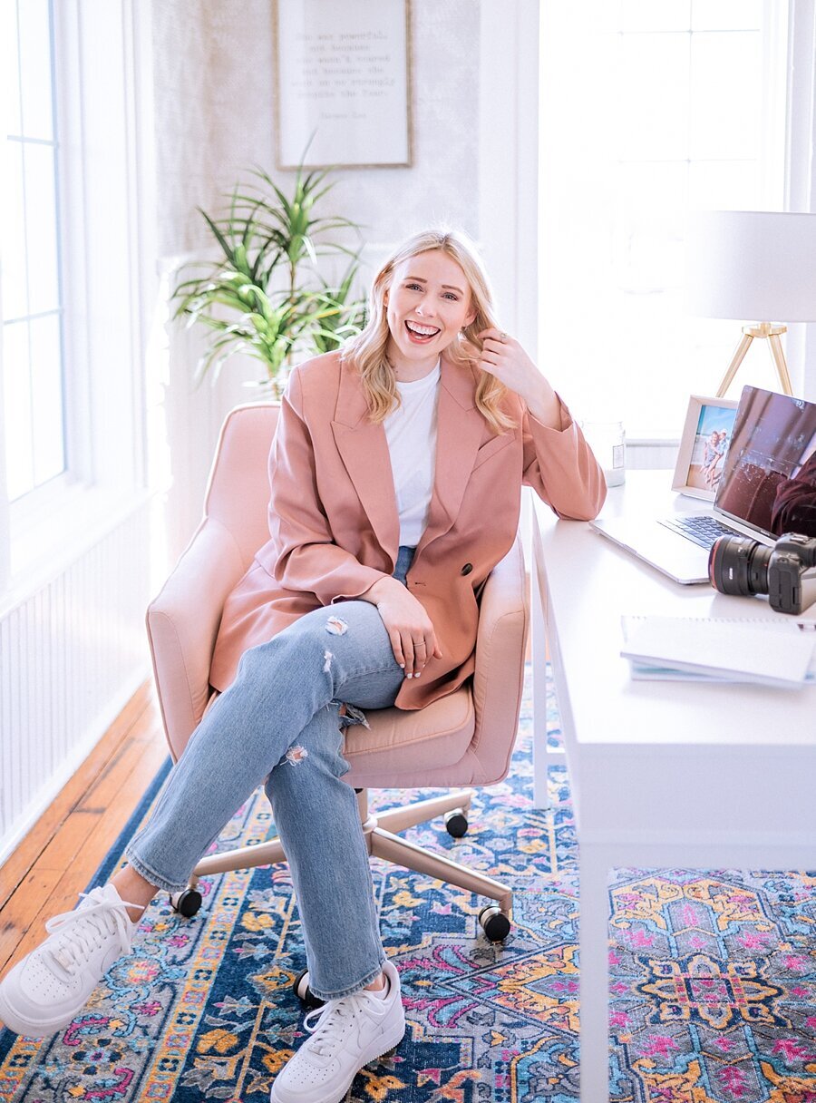 Heather-Dodge-Photography-2022-Branding-Session-Web_0109