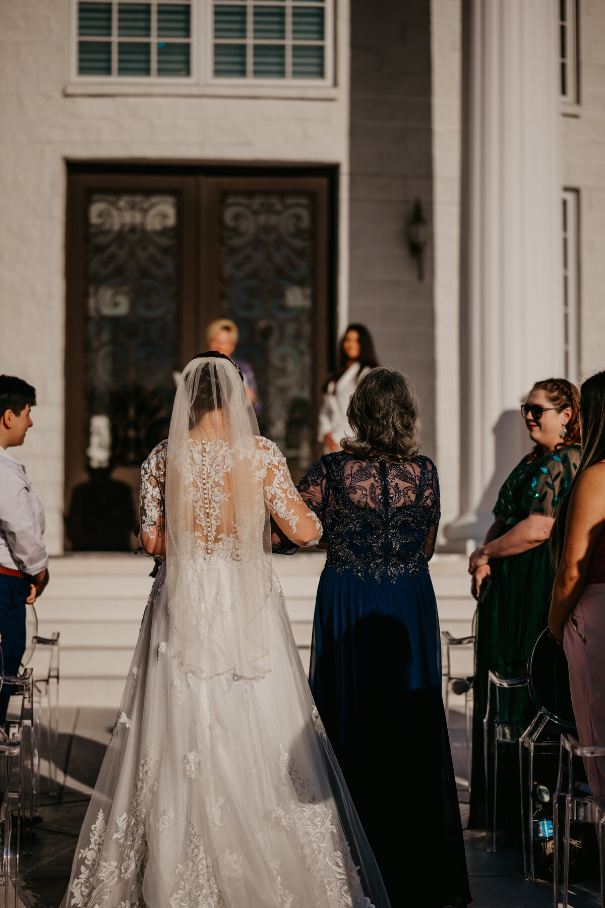 mariah-lacy-photo-whitehurst-gallery-elope-in-tampa-chantilly-chic-celebrations-13