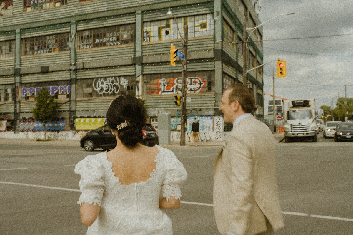 downtown-toronto-junto-studio-nontraditional-cool-modern-wedding-whim-and-willow-photo873