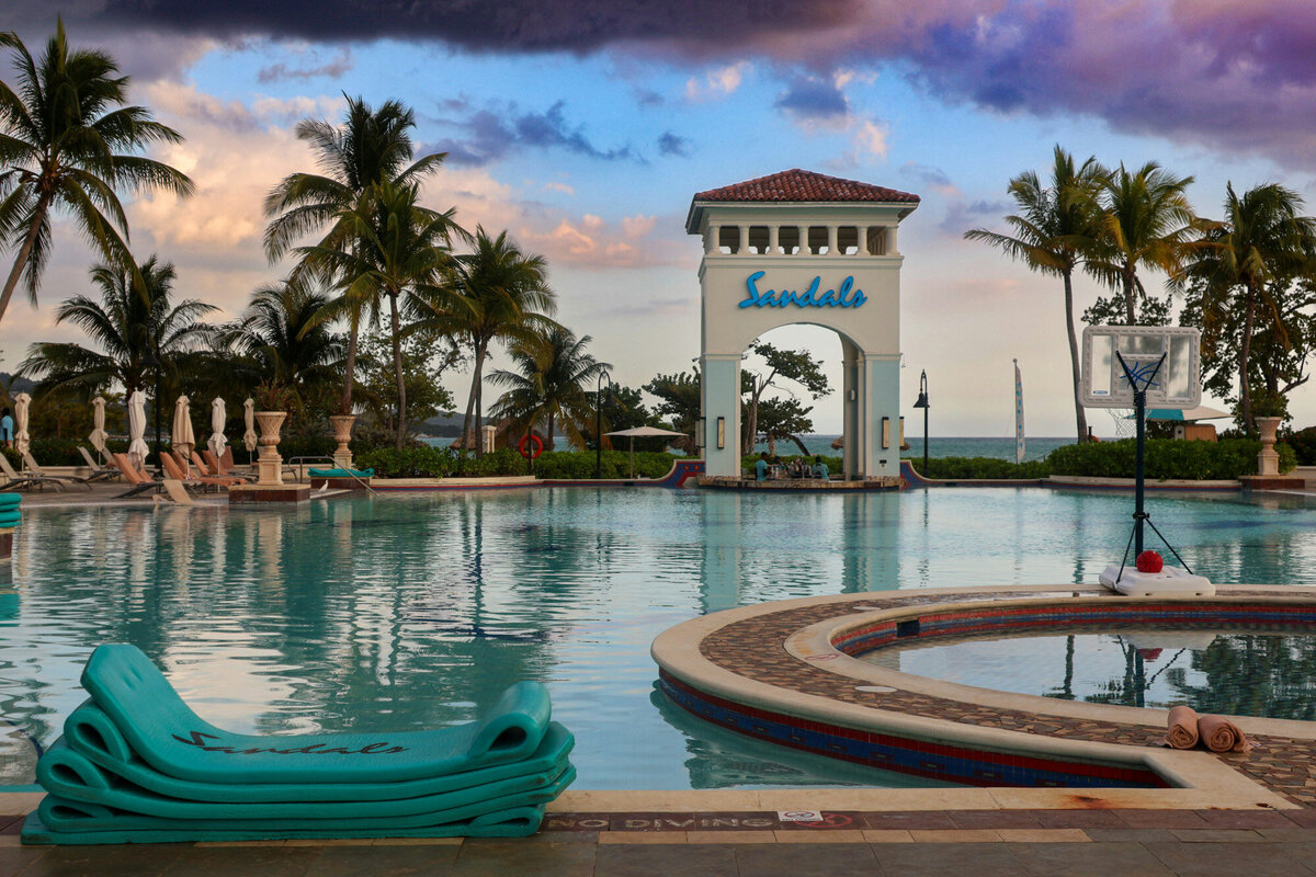 Luxurious resort with big swimming pool
