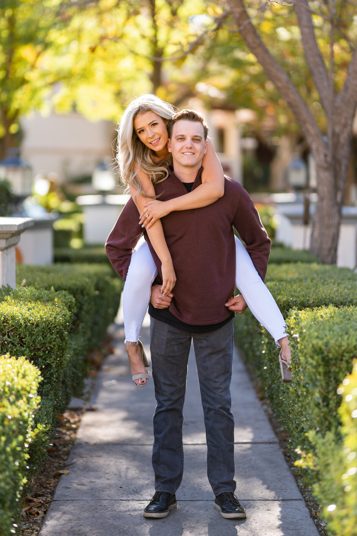 Lauren-Ashley-Studios-Catherdal-rock-sedona-arizona-engagement-session-6