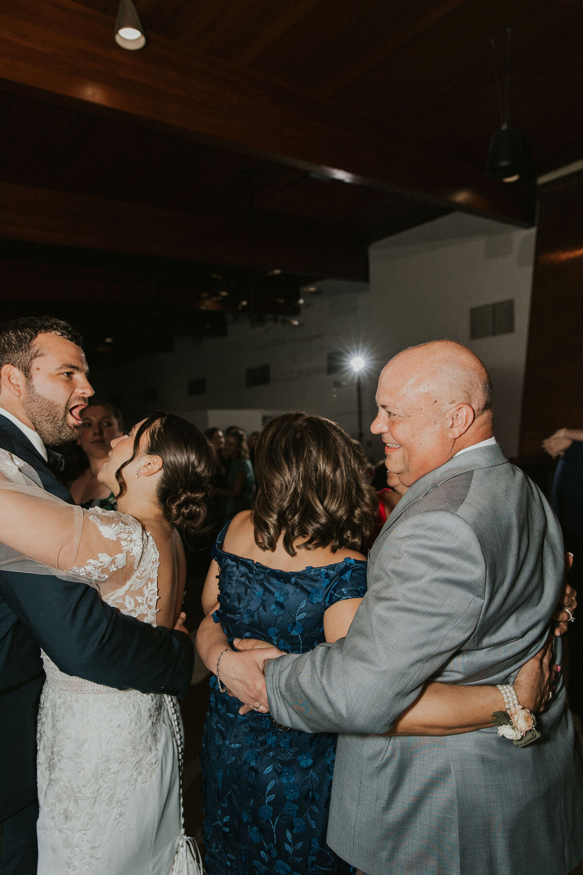 MILLS-GROSS.WEDDING-SPCC-rcptn-383