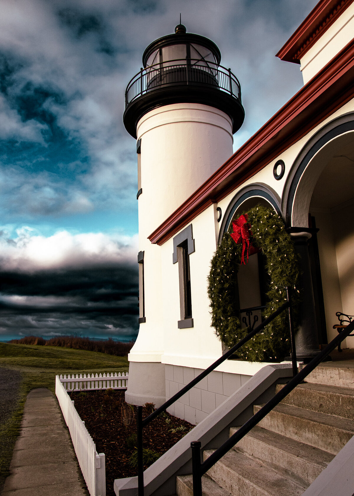 lighthouse-christmas-stormy-admirilty-head-pacific-northwest