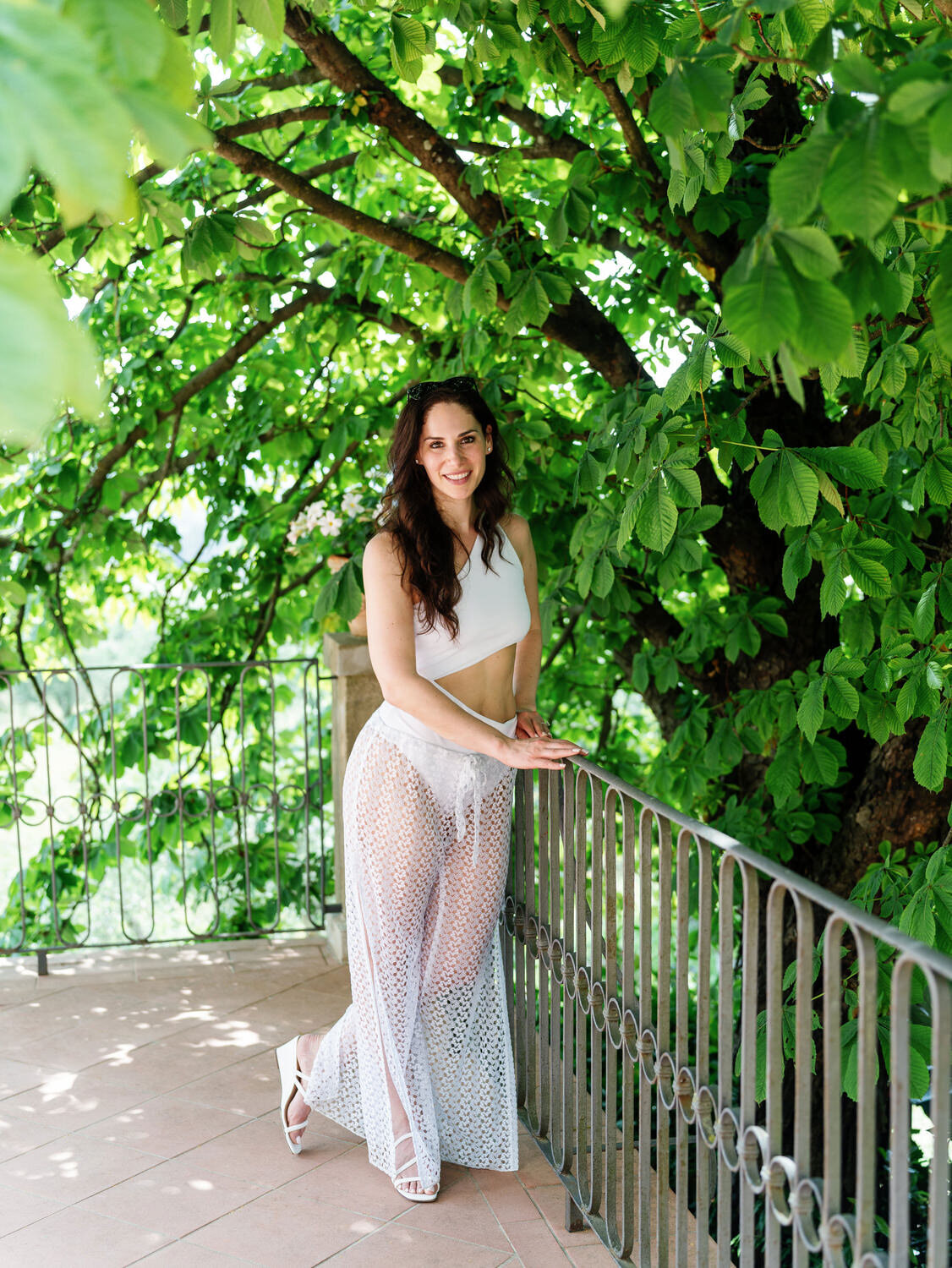 35-Bridal-Portrait-Pool-Party