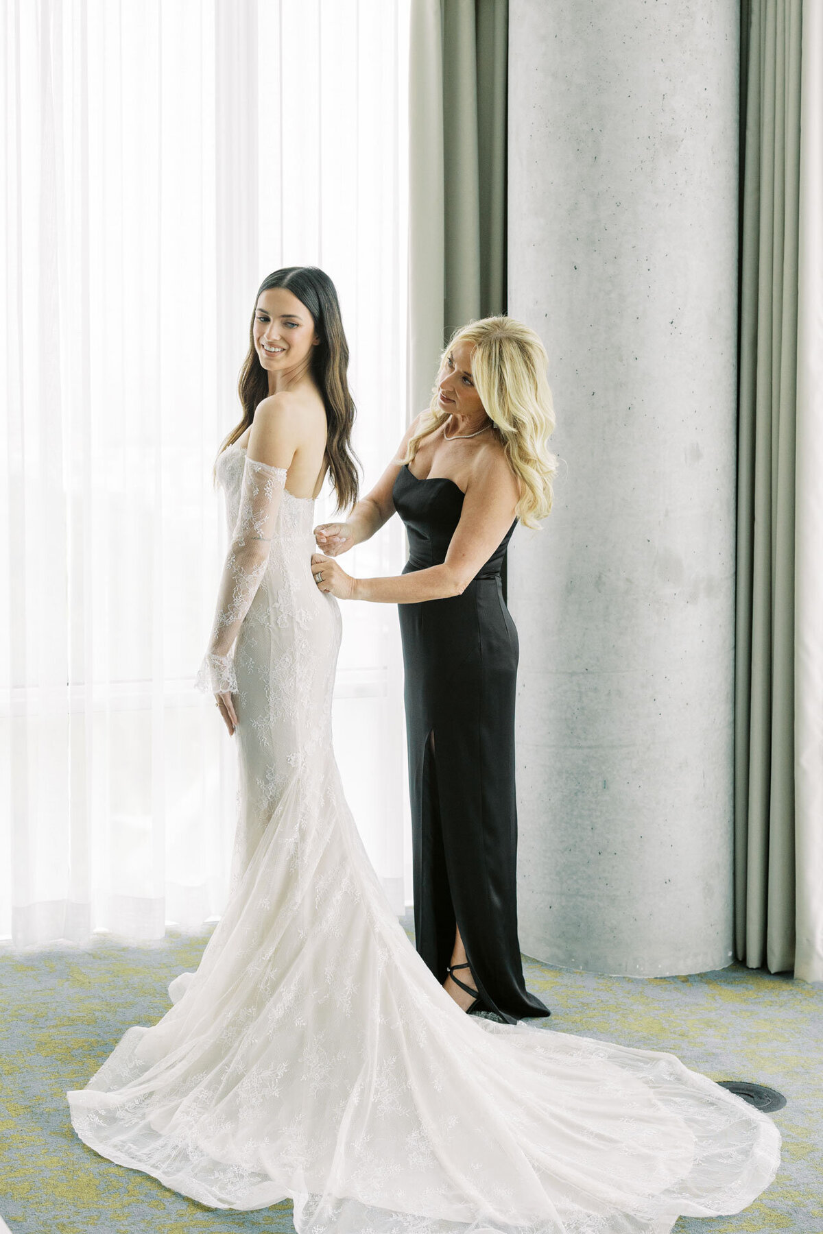 Hotel-X-Wedding_Toronto-Wedding-Editorial-Photographer0013