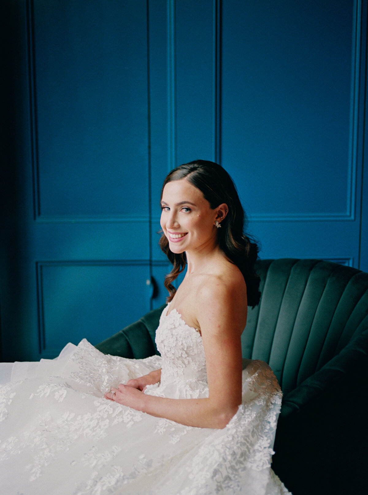 Hotel Vin - Grapevine Texas - Nick + Claire Bondar January 4 2025 Getting Ready - Stephanie Michelle Photography-87