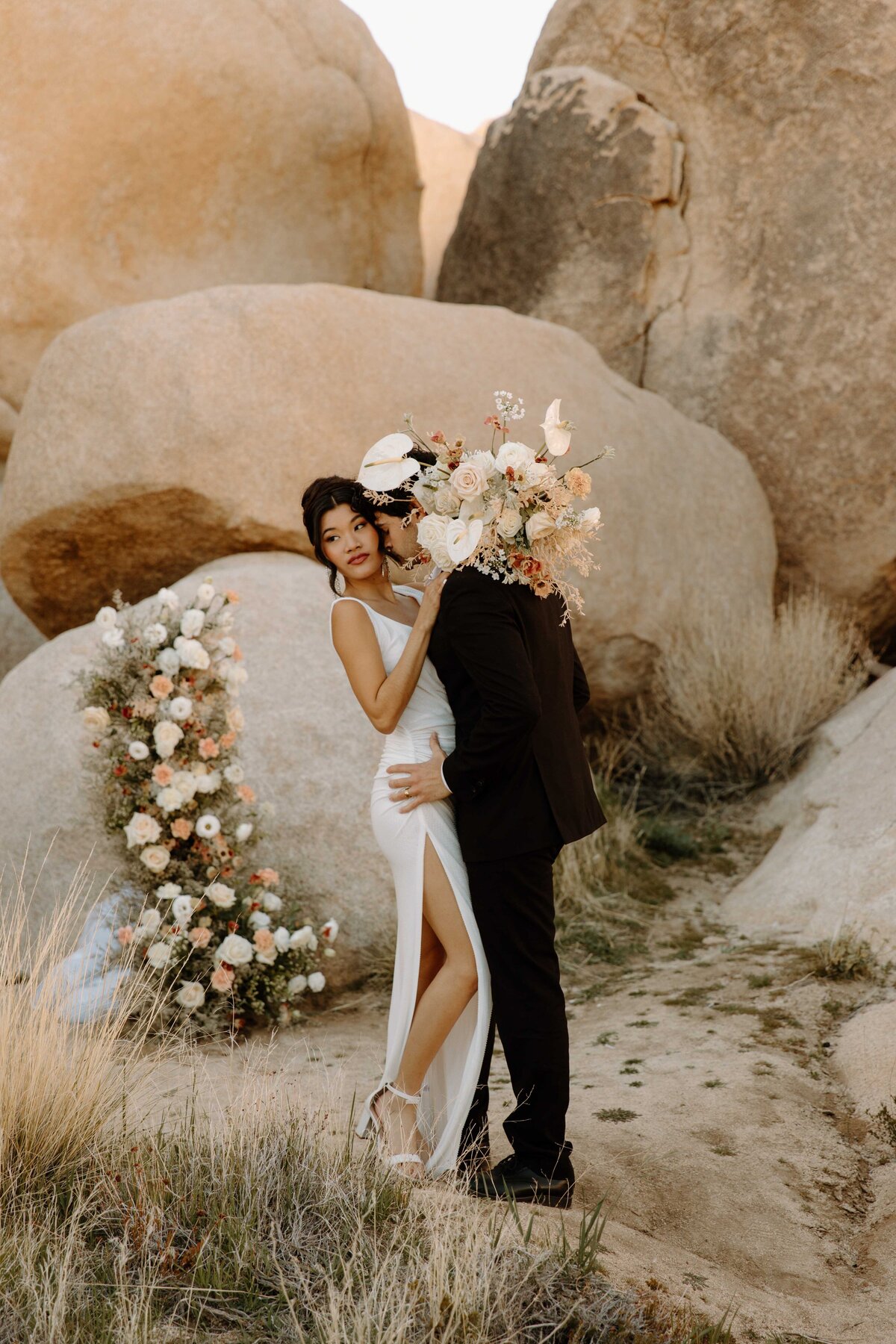 Elegant-Joshua-Tree-Wedding-Photos_1938