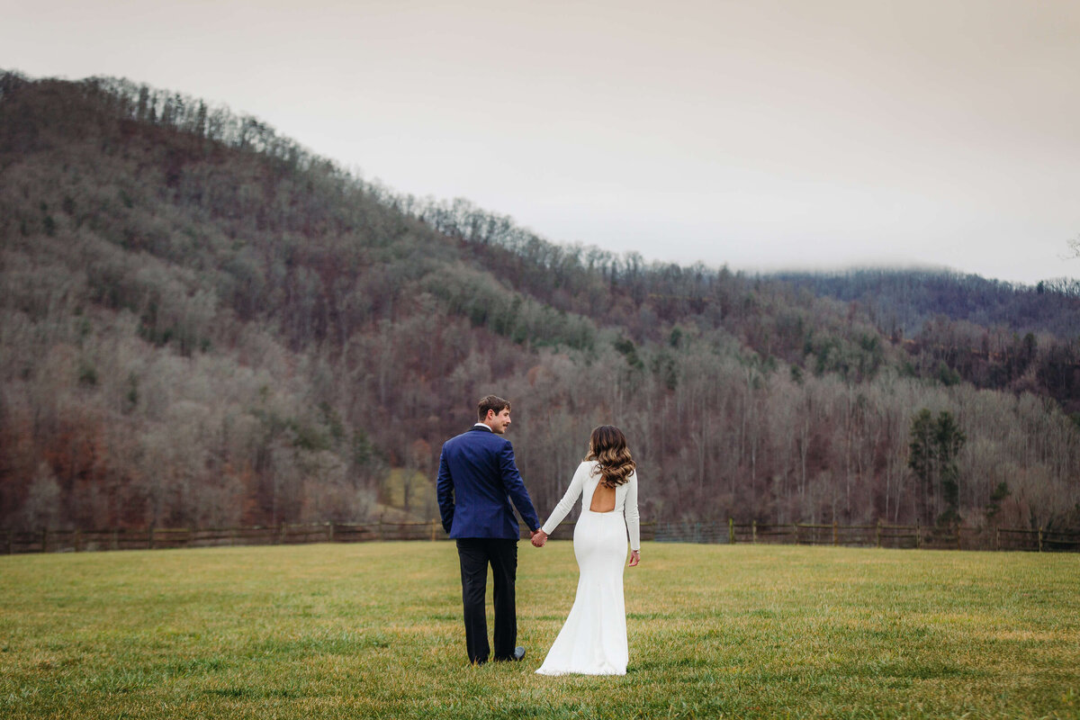 Claxton-Farm-NC-Elopement-37