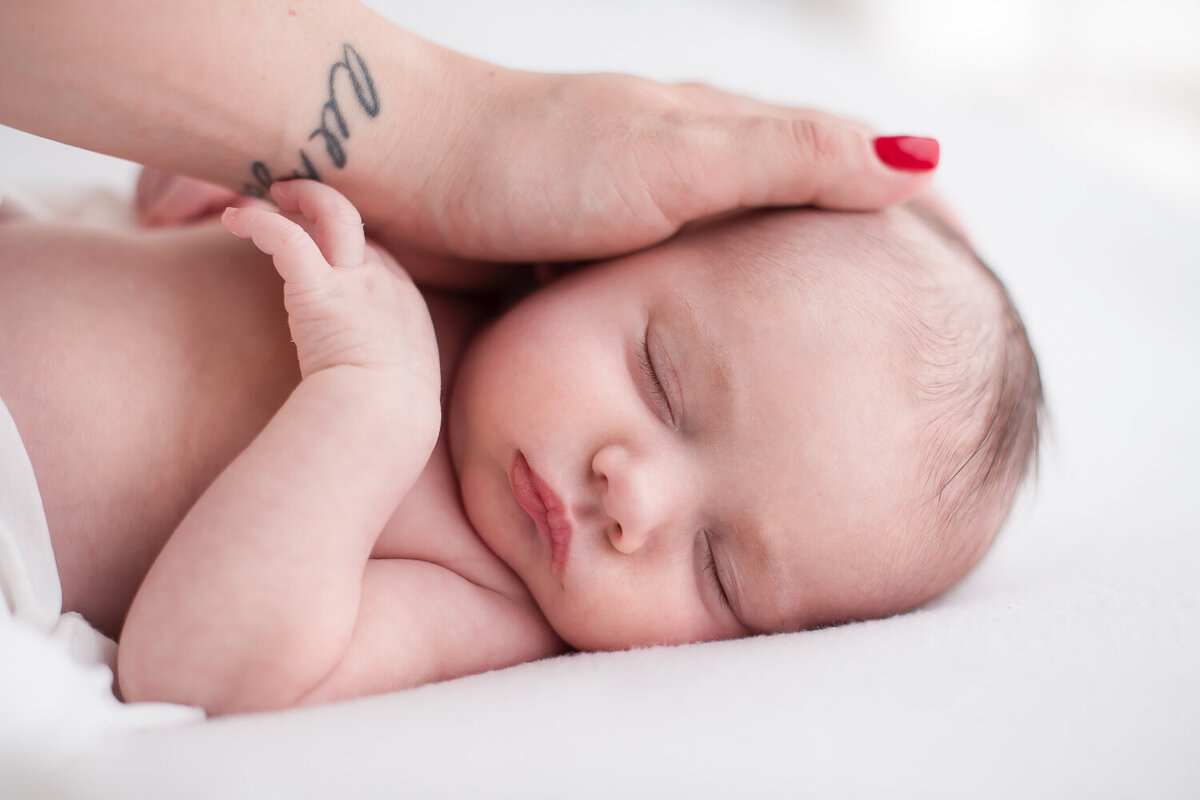Newborn-Studio-Erin-Belles-Photography-2025