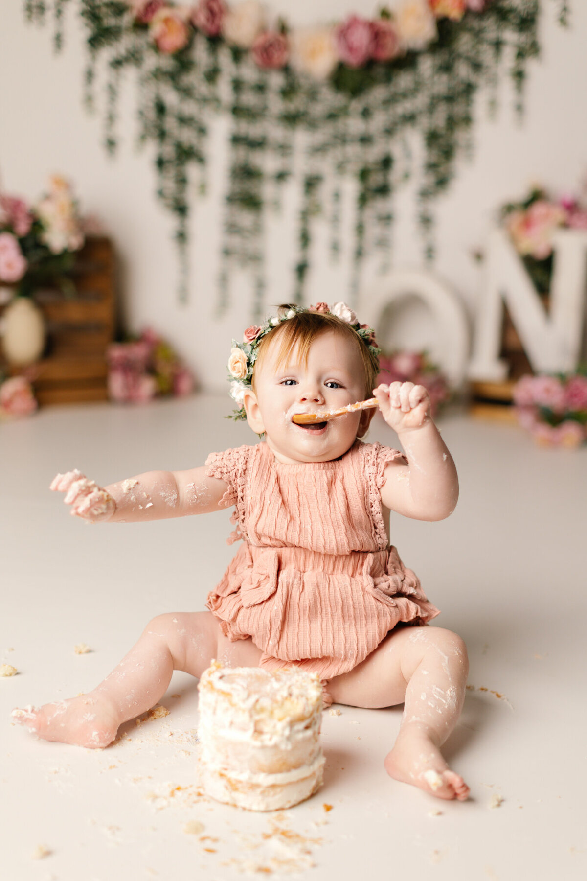 best cake smash photographer near me, NW Arkansas cake smash photography, baby photographer near me, NW Arkansas milestone sessions