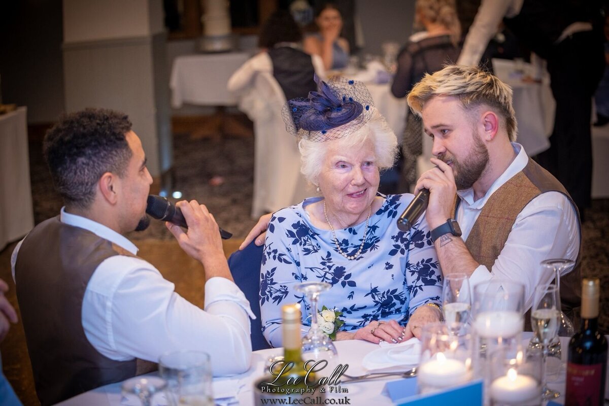 fffee9bd-ccf5-4325-b2aa-868aa2036da4(2)