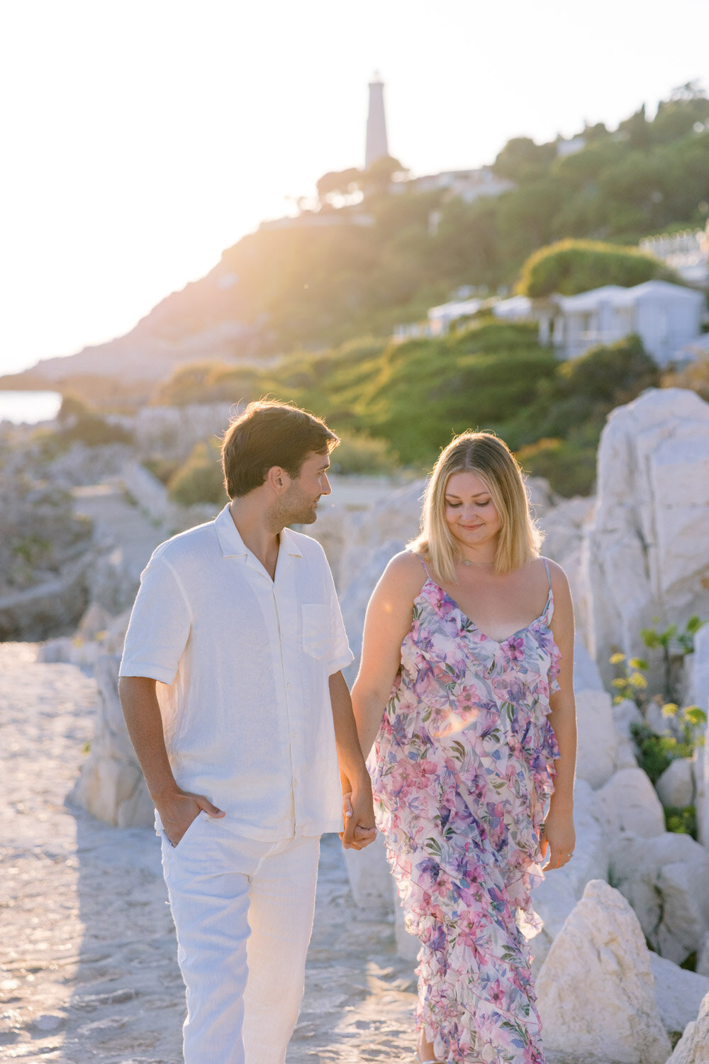 seance-photo-couple-plage-saint-jean-cap-ferrat-photographe-victoria-le-petit18