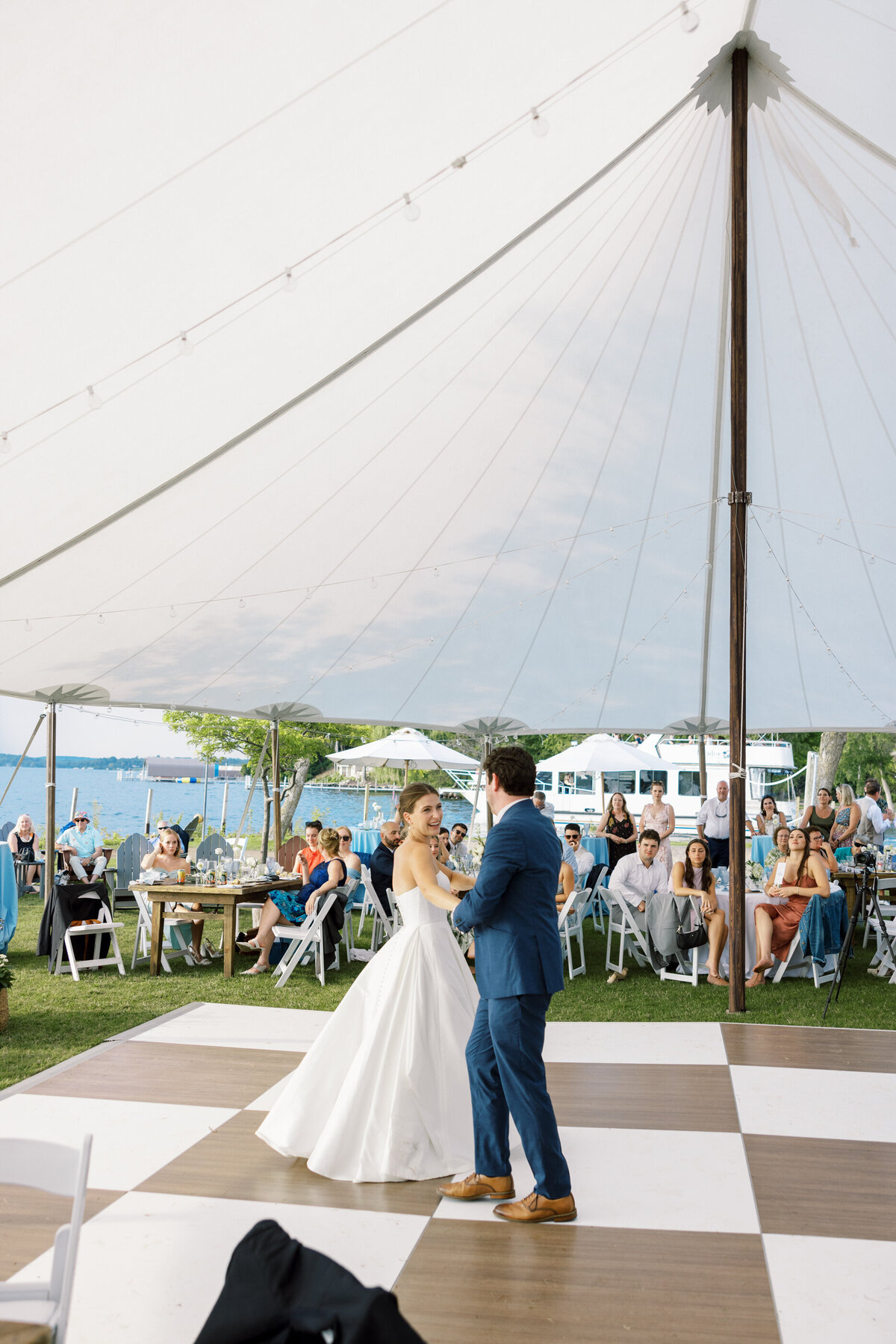 Minnetonka Yacht Club wedding photographer Tom Thornton Photography-43