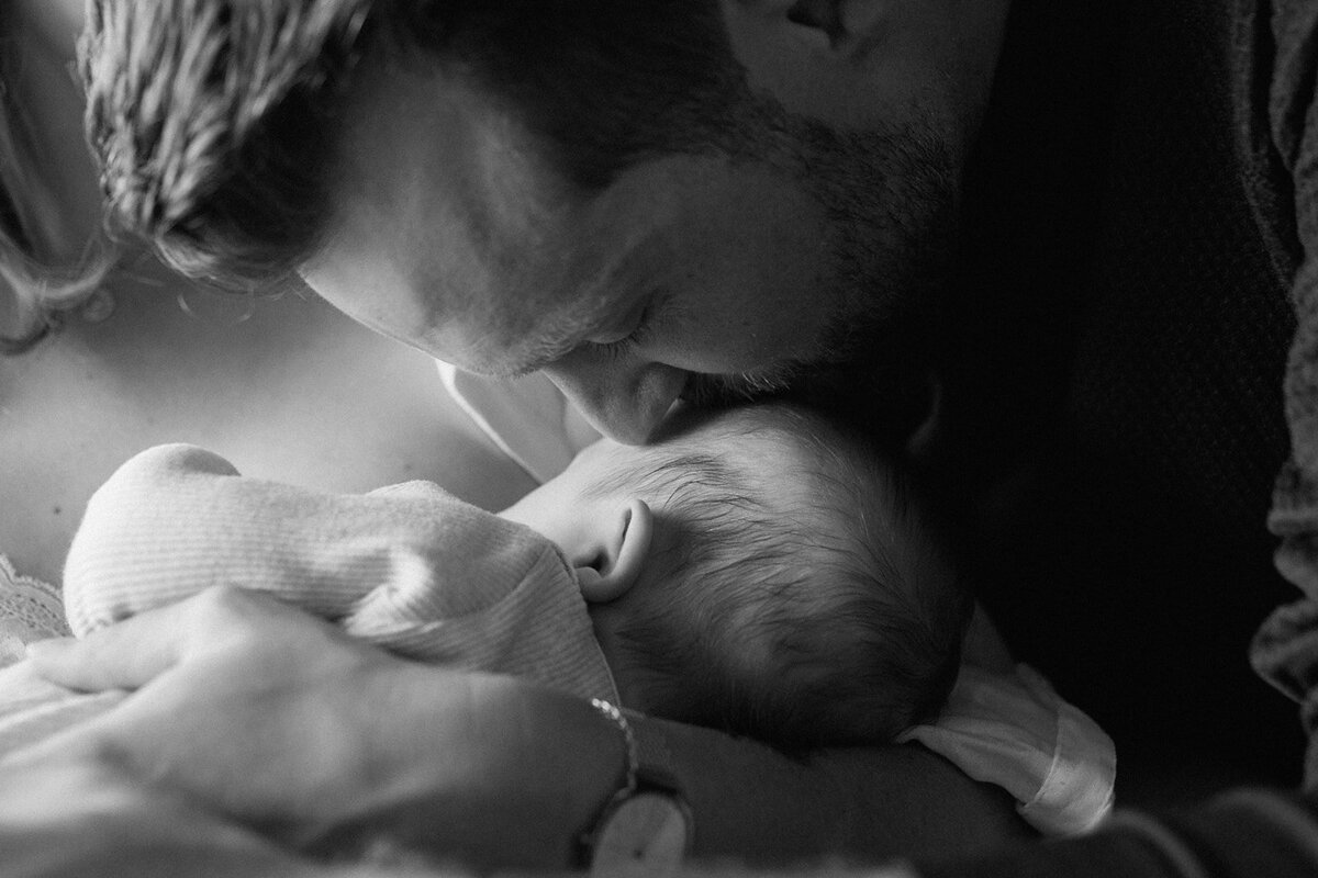 Calgary newborn photographer Laura Karl 16
