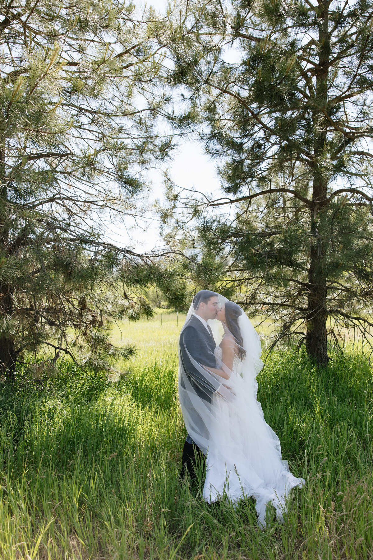 jennifer-marcilliat-idaho-wedding-photographer---63