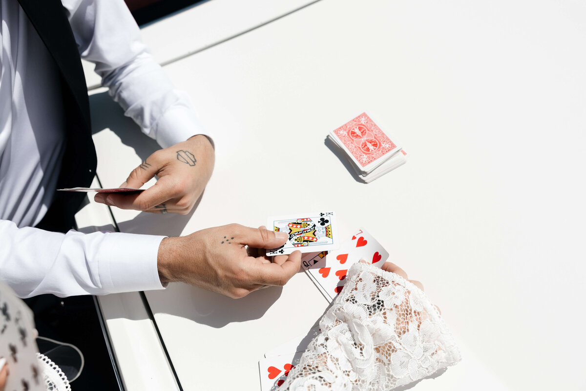 87_riskyexposure_sasha-andy_las-vegas-elopement-photography