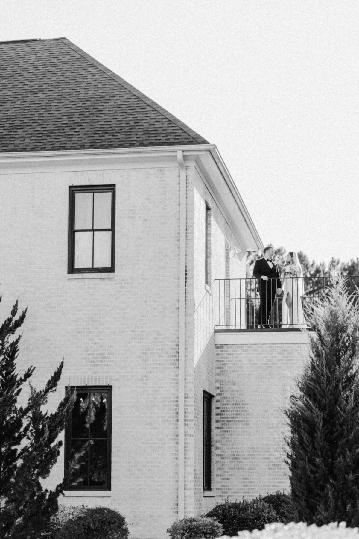Candid bride and groom moment in the Hamptons, New York